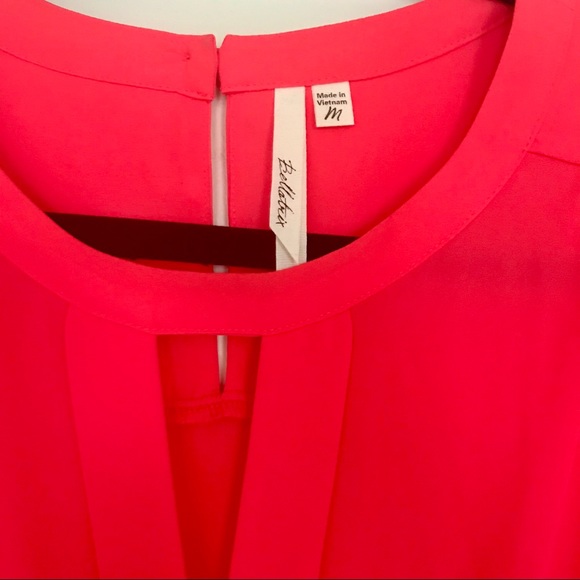 Hot Fuscia Keyhole Blouse - Picture 2 of 3